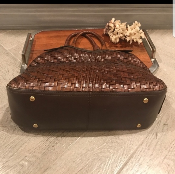 COLE HAAN woven leather handbag w/dust bag - Picture 4 of 12